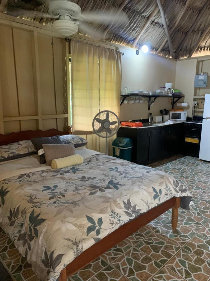 Heavens Gate Beach Bungalows Willa Placencia Zewnętrze zdjęcie